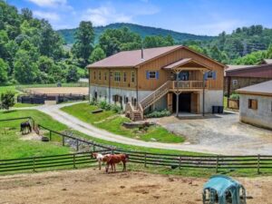 horse farms for sale in north carolina, North Carolina horse properties, NC equestrian farms, equestrian real estate North Carolina, NC horse ranches, mountain horse farms NC, acreage for horses NC, Realtor Lori Eastridge