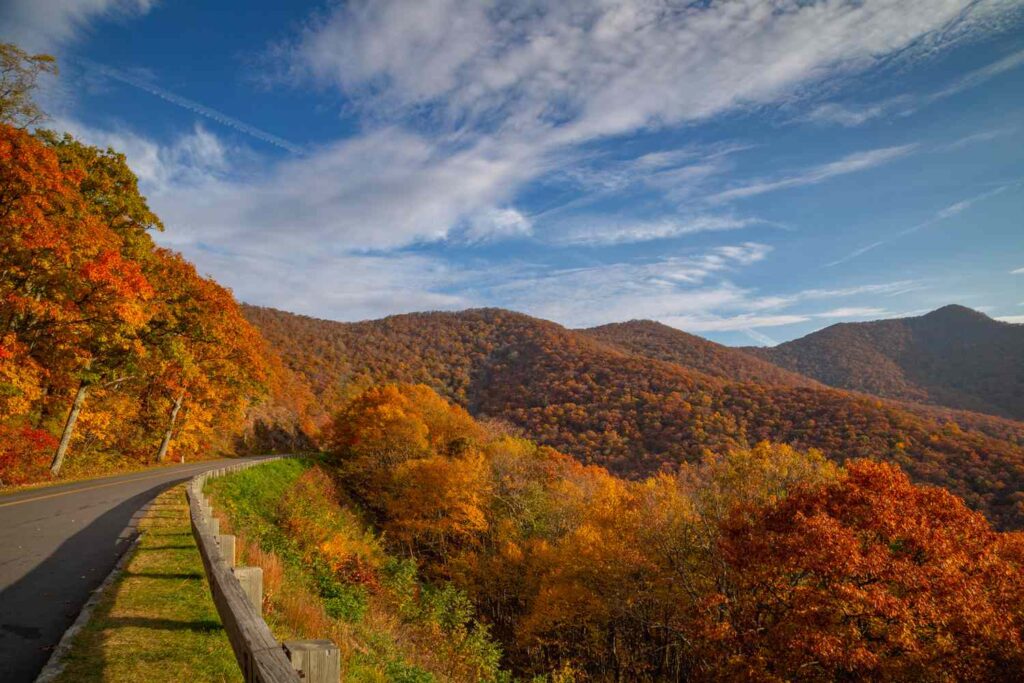 retire in NC mountains, NC mountain retirement communities, High Country homes, best places to retire NC mountains, mountain homes NC, Realtor Lori Eastridge, Retiring in the NC Mountains A Complete Guide