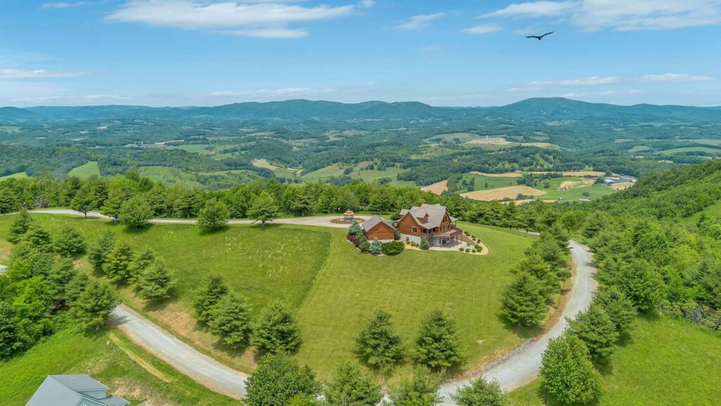 nc mountain homes with long range views, North Carolina mountain homes, long-range mountain views NC, NC luxury cabins, Blue Ridge homes with views, NC High Country real estate, mountain cabins NC, Realtor Lori Eastridge