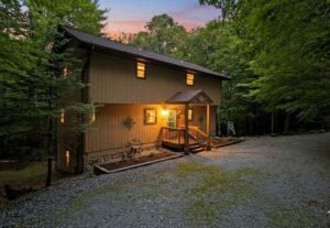 cabins beech mountains nc, Beech Mountain cabins, NC mountain cabins, Beech Mountain real estate, High Country homes, Blue Ridge cabins, Beech Mountain rentals