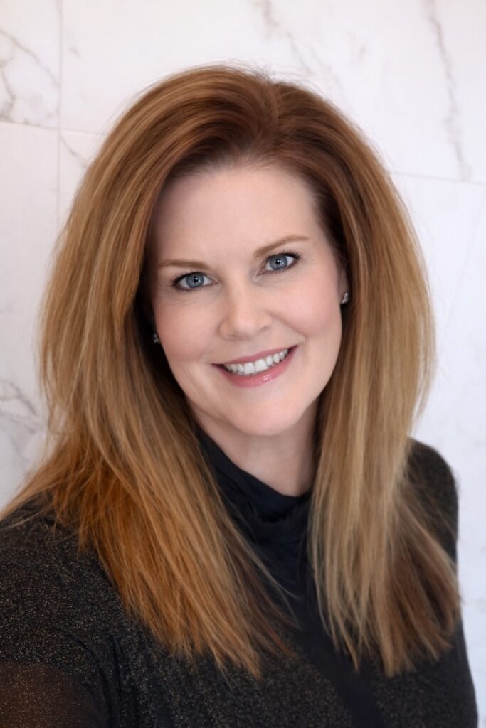 marbel background headshot, Lori Eastridge realtor, NC High Country