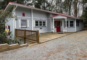 homes for sale in linville land harbor, Linville Land Harbor homes, NC mountain homes, Avery County real estate, Linville homes for sale, golf community homes NC, mountain resort properties