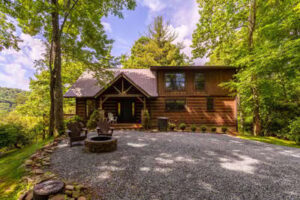 cabins for sale in blowing rock nc, Blowing Rock NC cabins, Blowing Rock NC real estate, mountain cabins Blowing Rock NC, Blowing Rock homes for sale, Blue Ridge cabins NC, vacation homes Blowing Rock NC, Banner Elk cabins, Boone NC cabins