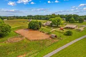 horse property for sale north carolina, North Carolina horse property, equestrian homes NC, horse farms North Carolina, NC equestrian real estate, land for horses NC, Tryon NC horse property, Boone NC equestrian homes, horse farm investment NC